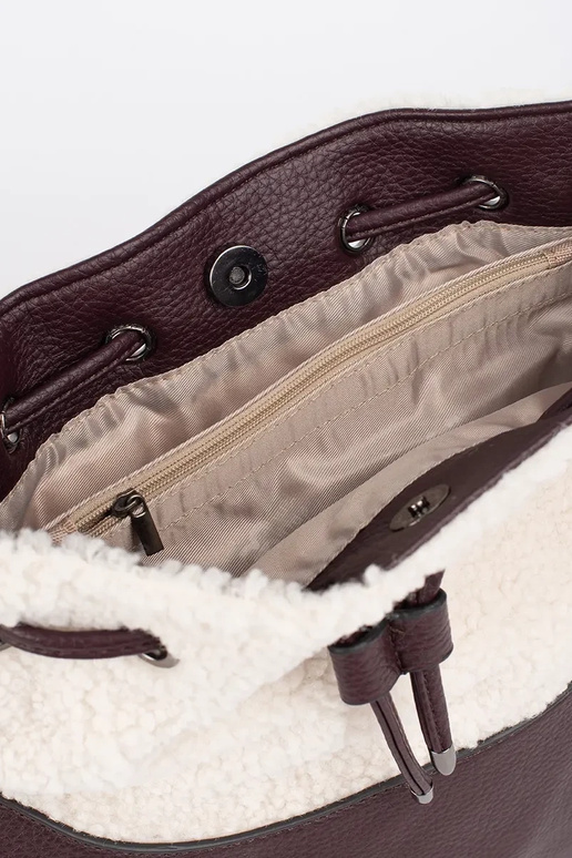 Elegante bolso marrón oscuro con piel Elegante bolso marrón oscuro con piel