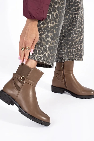 zapatos marrones altos de... 2