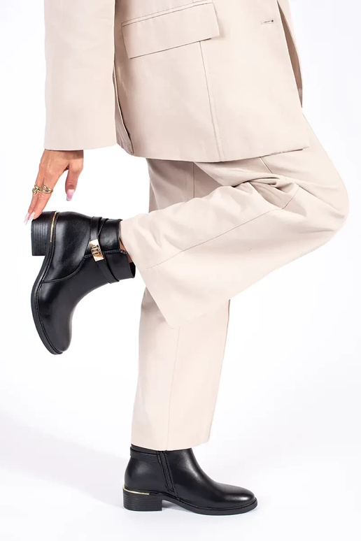 zapatos de mujer negros con elementos... zapatos de mujer negros con elementos...