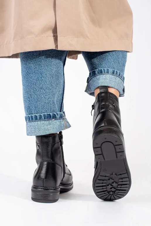 Botas con cordones de piel para mujer...