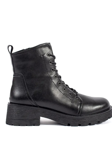 Botas de cuero negro con...