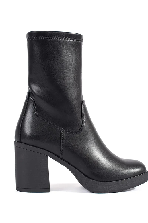 zapatos de mujer negros con tacón...