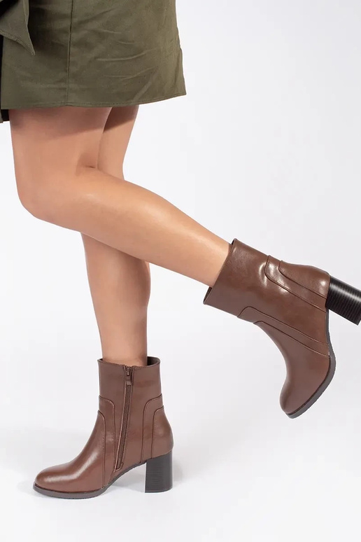 Botas de tacón de cuero marrón para...