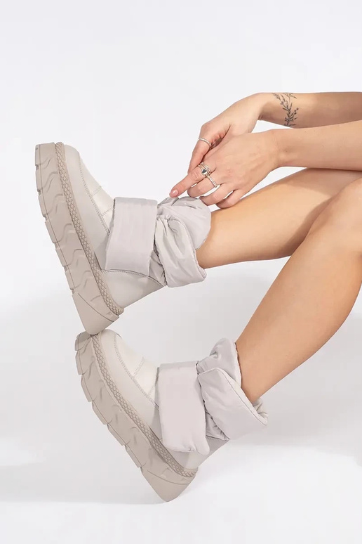 color gris aislar Botas de nieve para...