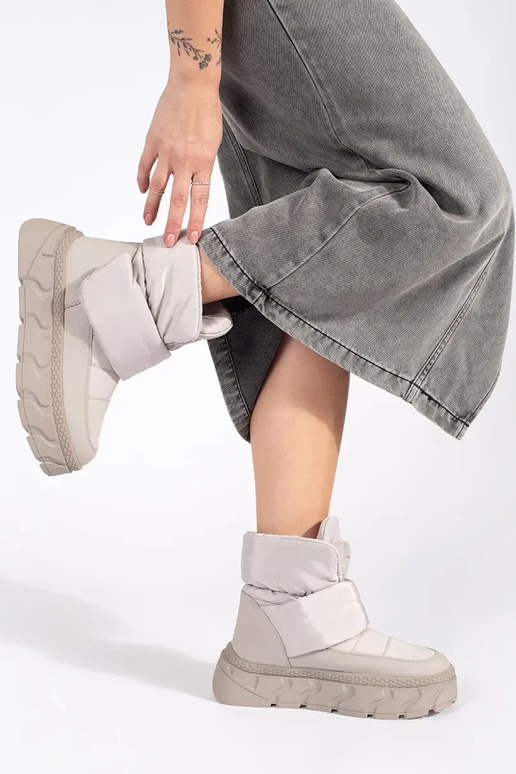 color gris aislar Botas de nieve para...