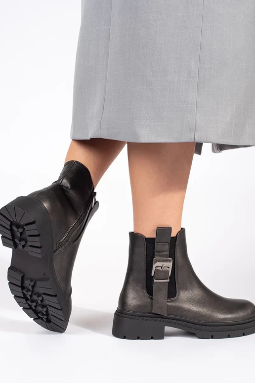 Zapatos marrón oscuro con hebillas