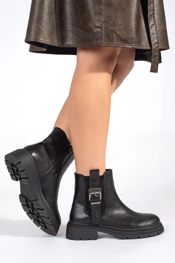 Zapatos negros con hebillas 2