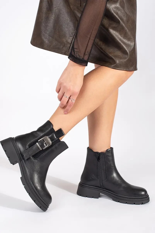 Zapatos negros con hebillas Zapatos negros con hebillas