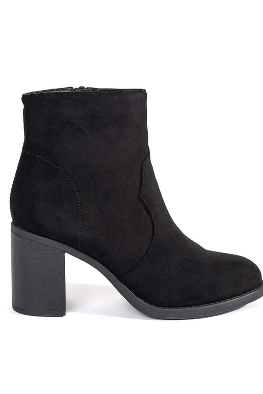 de color negro de gamuza un clásico...