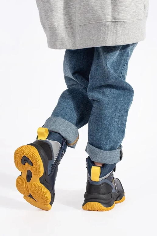 Alto aislar trzeAiki infantil