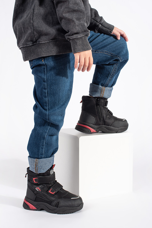 de color negro aislar trzeAiki infantil