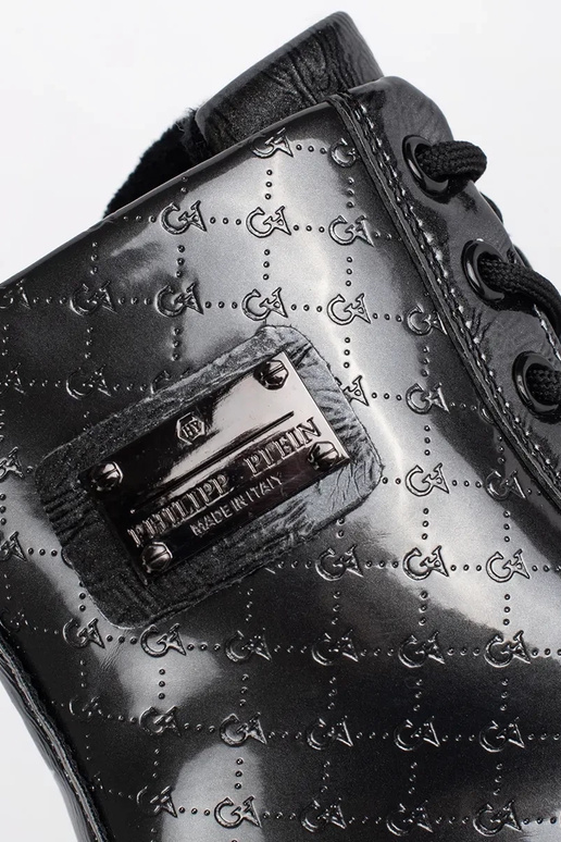 de color negro lacado femenino...