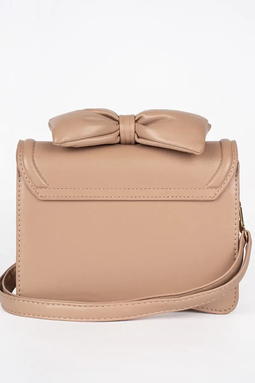 Pequeño beige bolso elegante con un arco