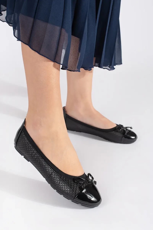 de color negro lacado bailarinas con... de color negro lacado bailarinas con...