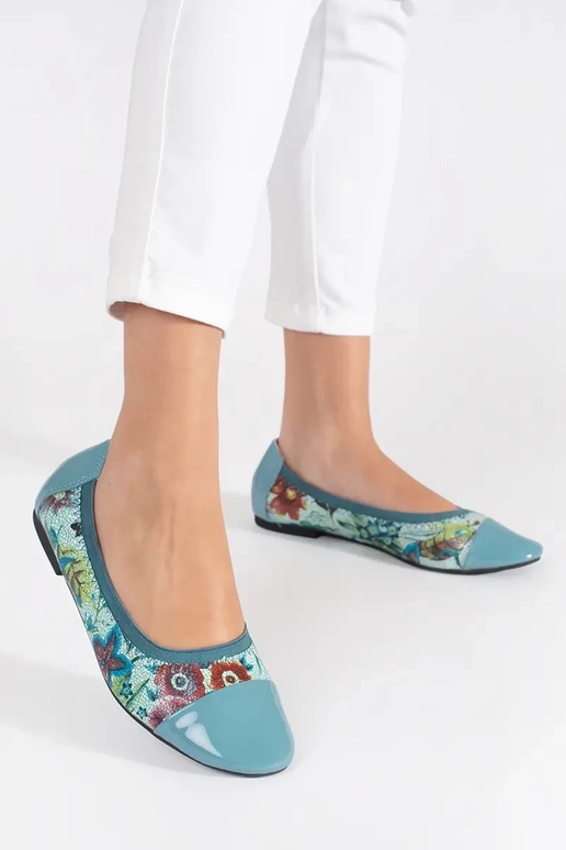 Bailarinas de charol con punta