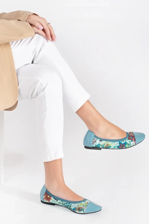 Bailarinas de charol con punta