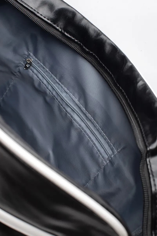 Bolso deportivo de hombro negro