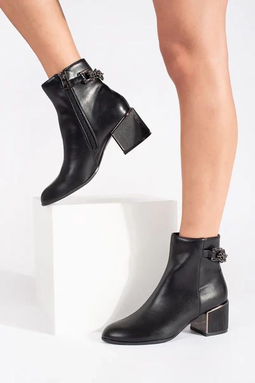 Zapatos de mujer negros con tacón...