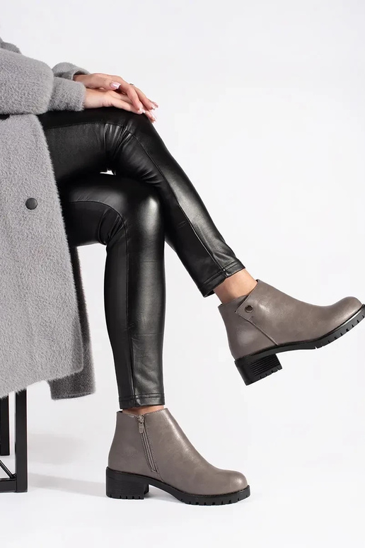 Zapatos en color gris de imitación de...