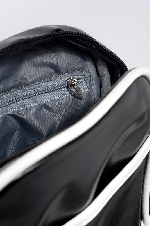 Bolso juvenil pequeño color negro