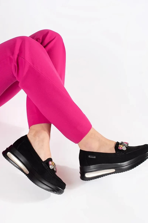 Tacones en color arena con elementos...