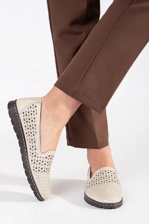 Mocasines negros de ante en suela gruesa