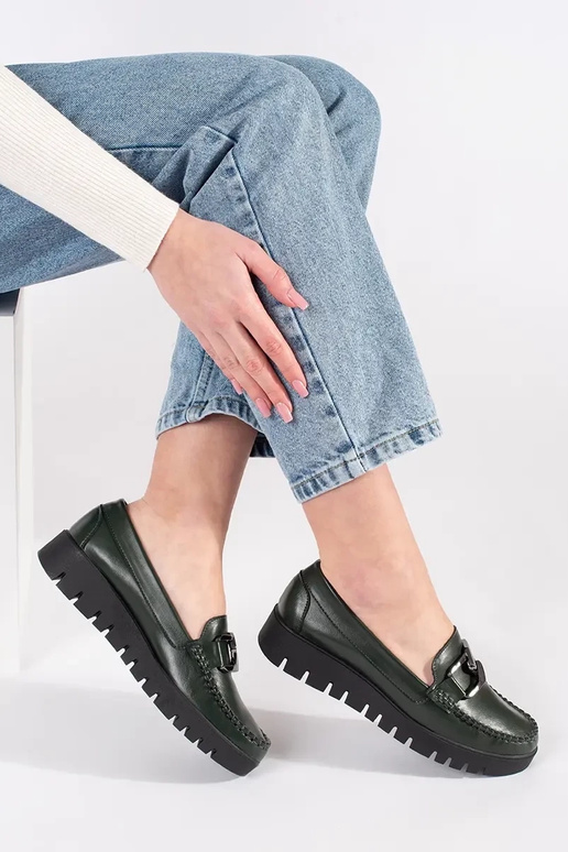 Mocasines color caqui con plataforma