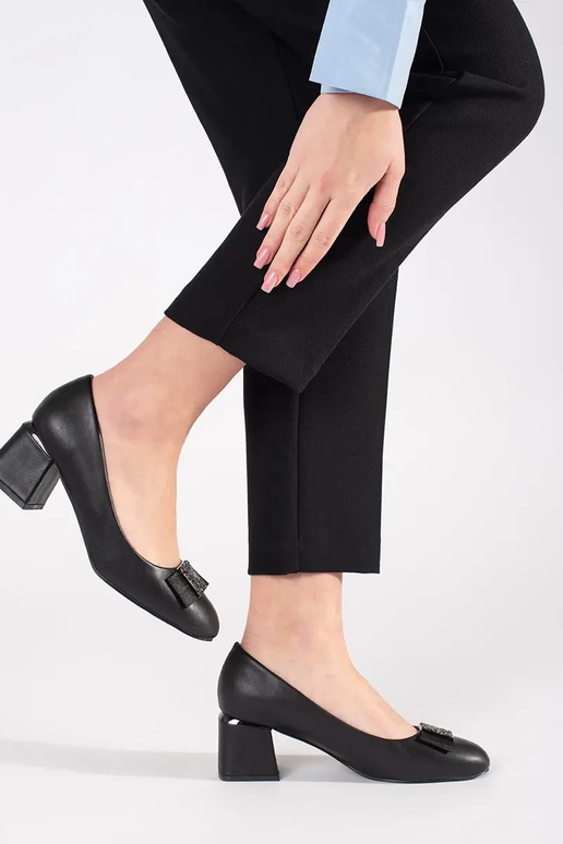 Zapatos de tacón negros