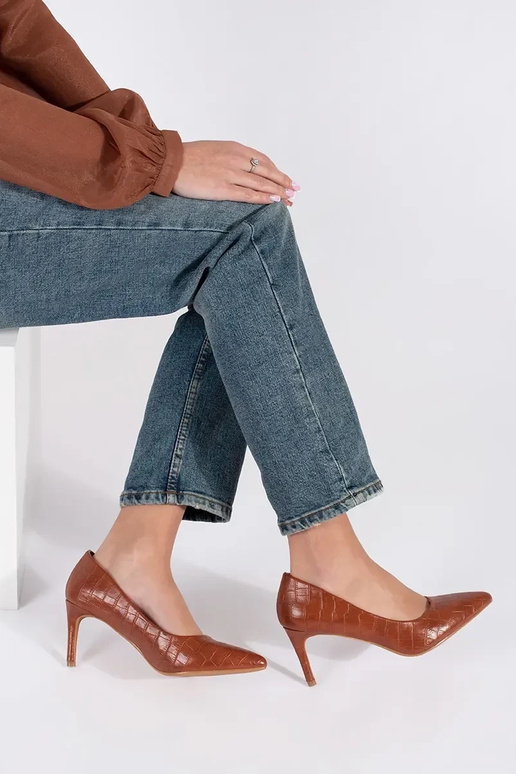 Tacones marrones