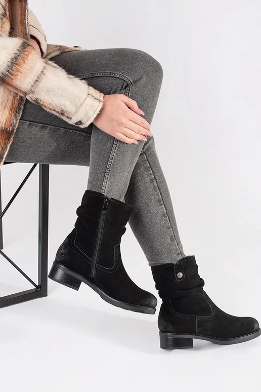 Botines negros con caña arrugada de...