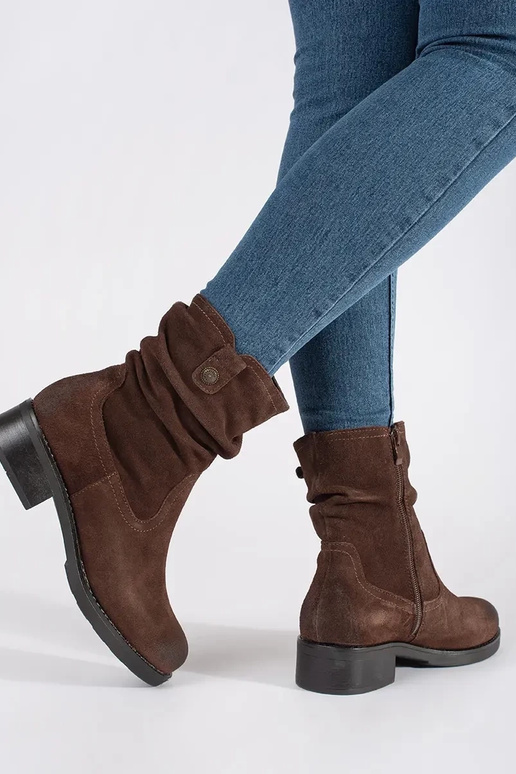 Botines marrones con caña arrugada de...