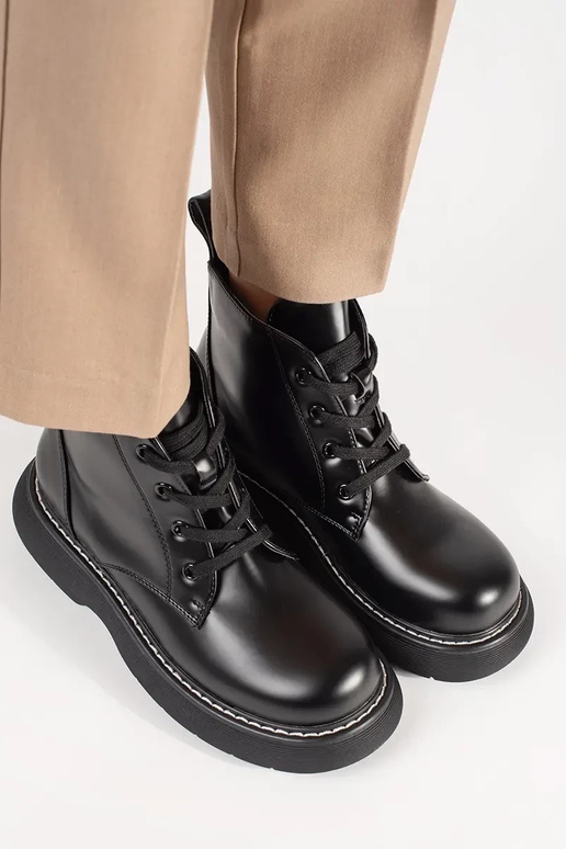 Zapatos negros con plataforma