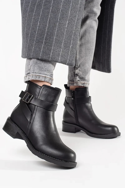 Zapatos negros de tacón bajo con...