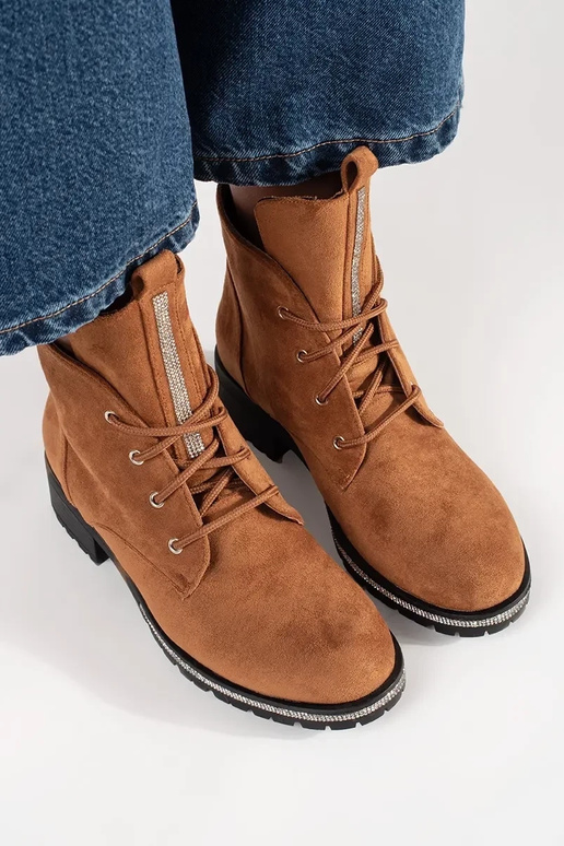 Zapatos marrones con cordones