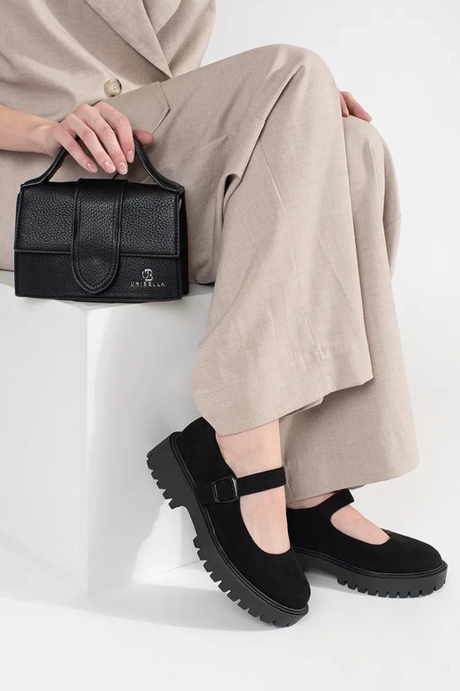 Bolso pequeño negro con asa