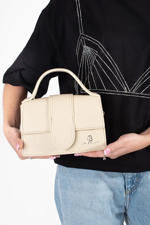 Bolso pequeño beige claro con asa