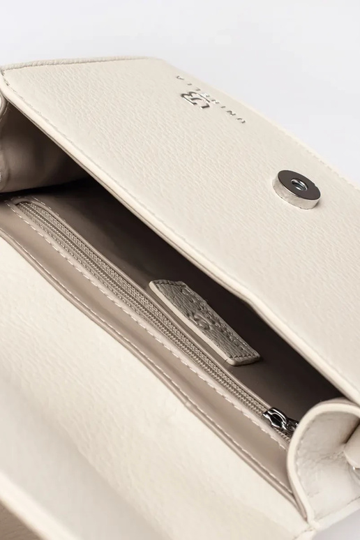 Bolso pequeño beige claro con asa