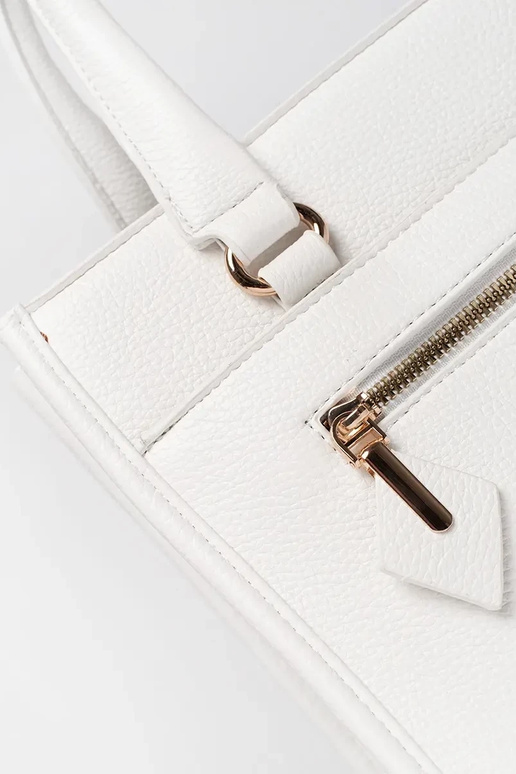 Bolso blanco con cremallera