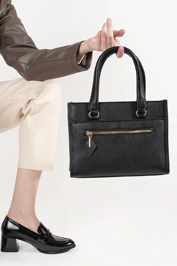 Bolso negro con cremallera 2