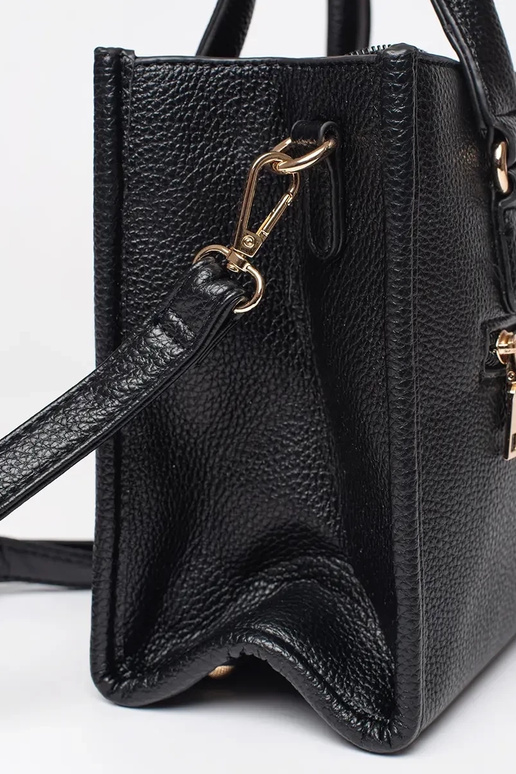 Bolso negro con cremallera