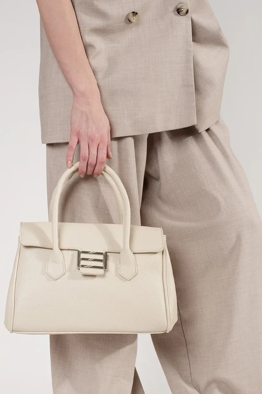 Bolso de mano color blanco para mujer...