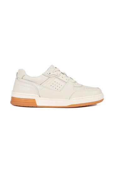 Zapatillas blancas modelo...