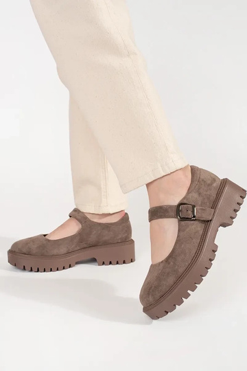 Mocasines de color arena... 2