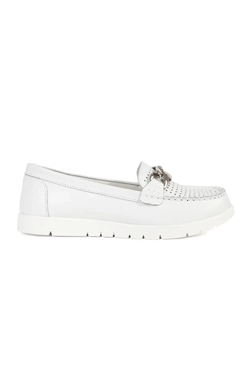 Mocasines de color blanco...