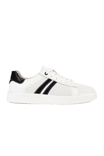 Zapatillas deportivas...