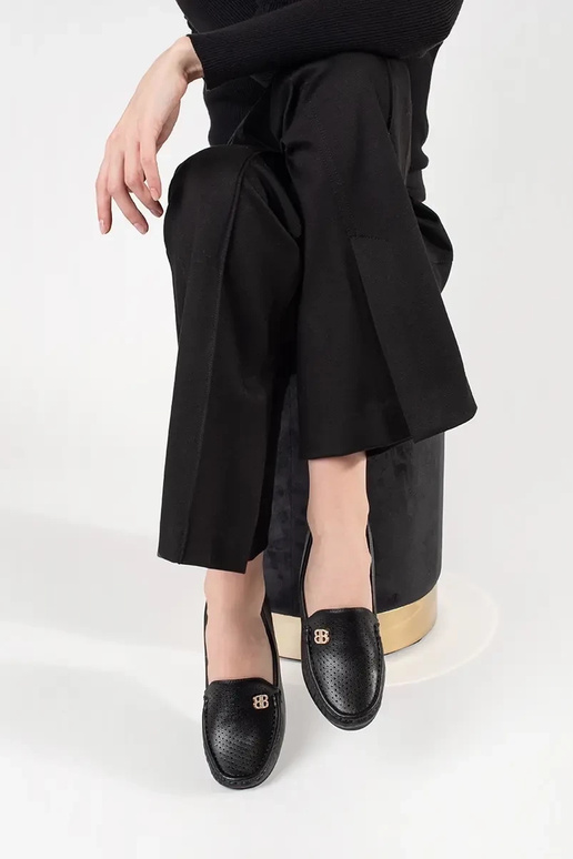 Zapatos de mujer color negro con cuña...