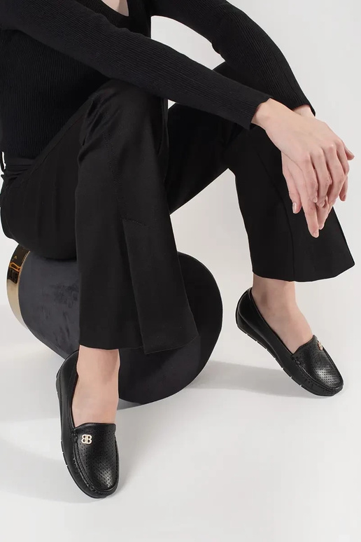 Zapatos de mujer color negro con cuña...