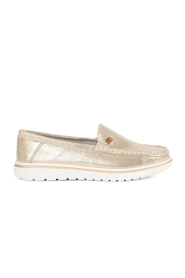 Mocasines de color dorado...