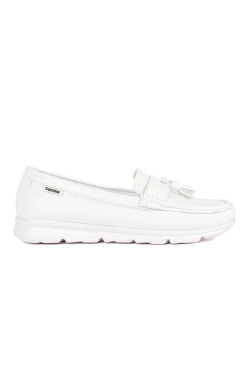 Mocasines de color blanco...