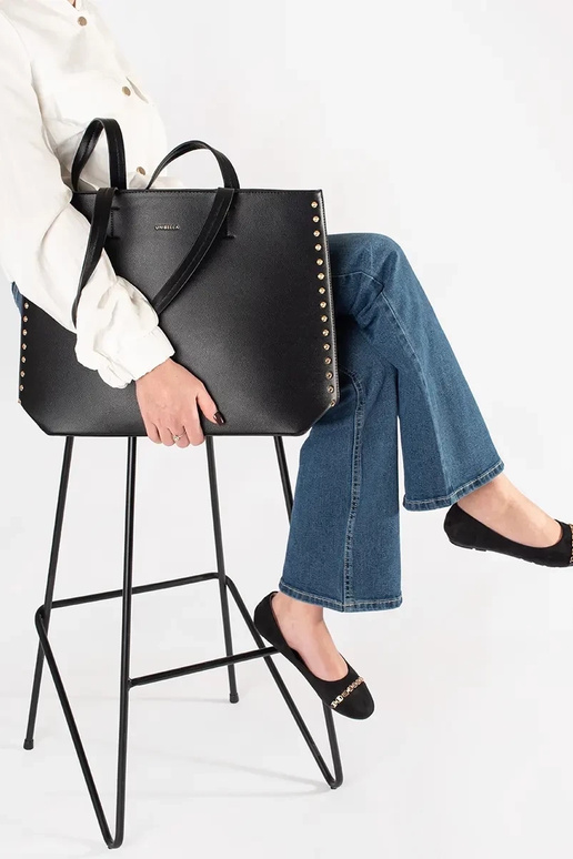 Gran bolso shopper negro con tachuelas